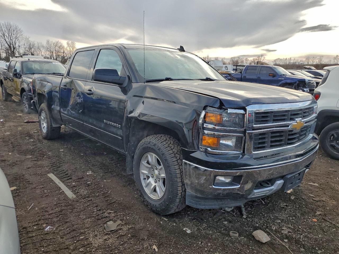 Автомобиль CHEVROLET SILVERADO K1500 LT 2015 | GrandCar Автомобиль CHEVROLET SILVERADO K1500 LT 2015 | GrandCar