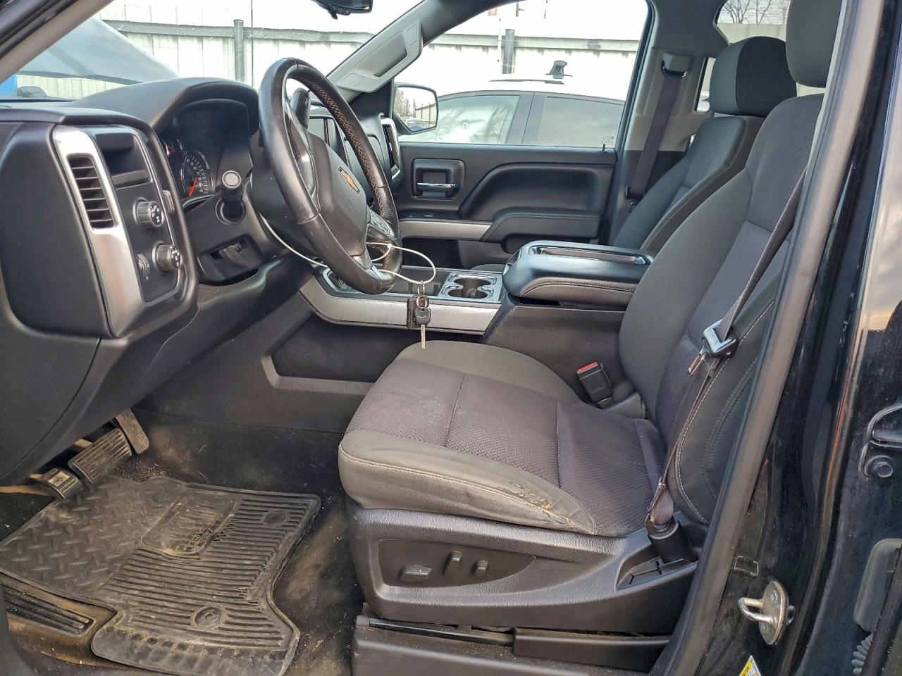 Автомобиль CHEVROLET SILVERADO K1500 LT 2015 | GrandCar Автомобиль CHEVROLET SILVERADO K1500 LT 2015 | GrandCar