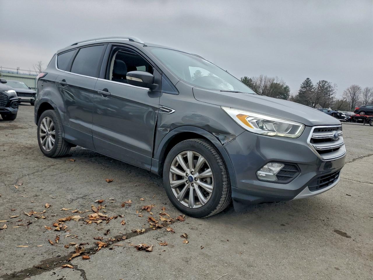 Автомобиль FORD ESCAPE TITANIUM 2017 | GrandCar Автомобиль FORD ESCAPE TITANIUM 2017 | GrandCar