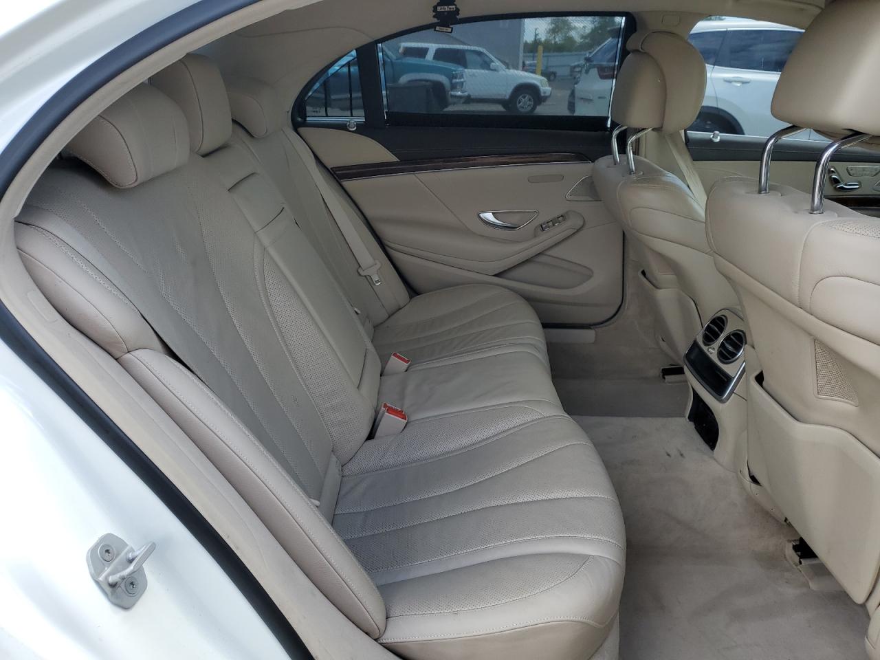 Автомобиль MERCEDES-BENZ S 550 2016 | GrandCar Автомобиль MERCEDES-BENZ S 550 2016 | GrandCar