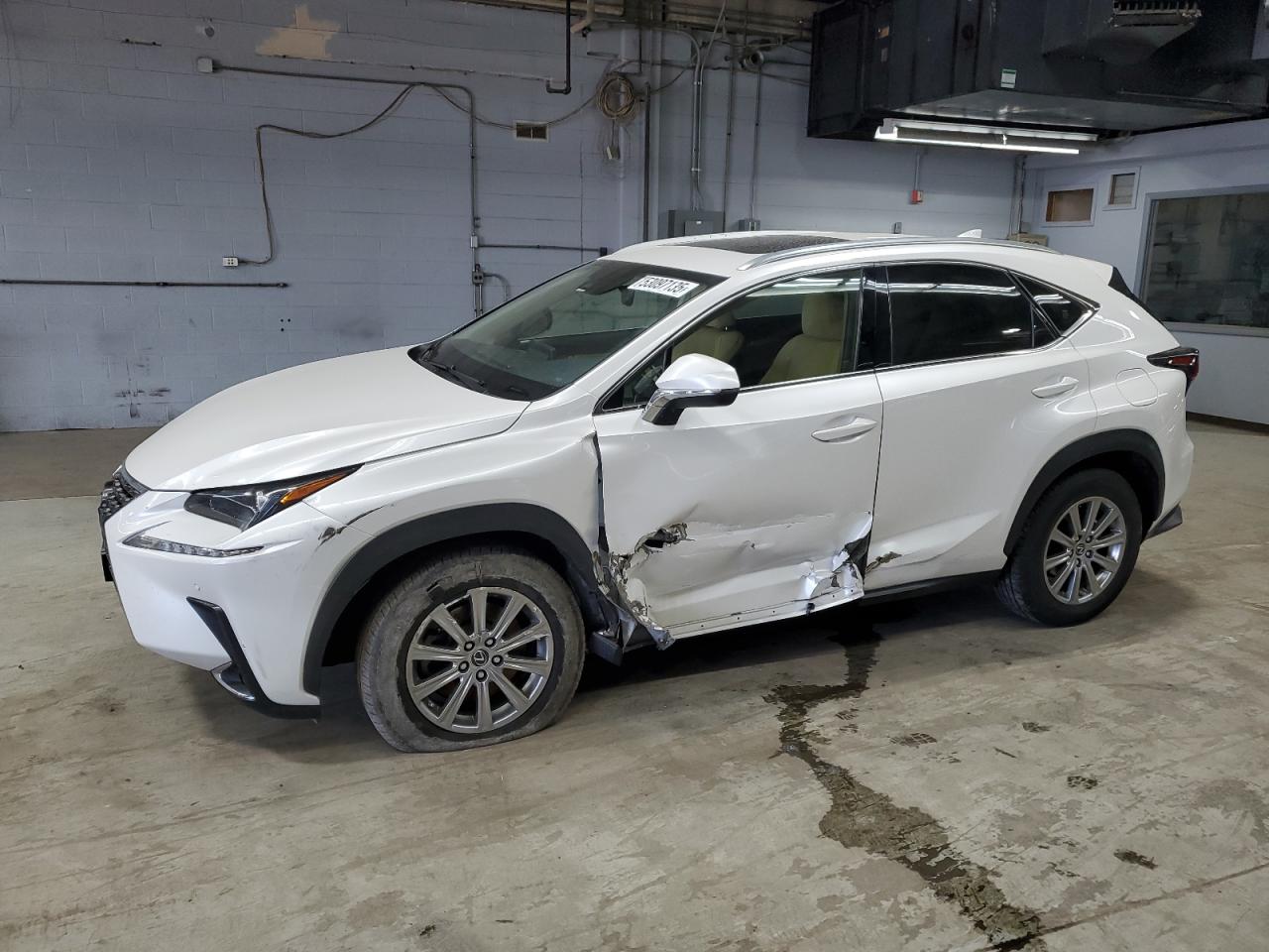 Автомобиль LEXUS NX 300 BASE 2021 | GrandCar