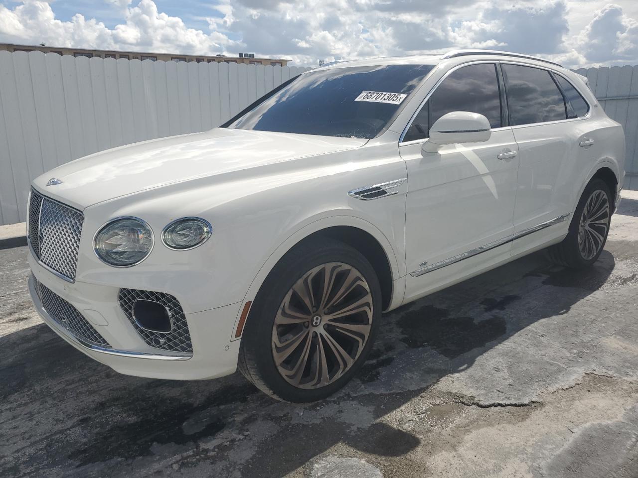 Автомобиль BENTLEY BENTAYGA 2021 | GrandCar