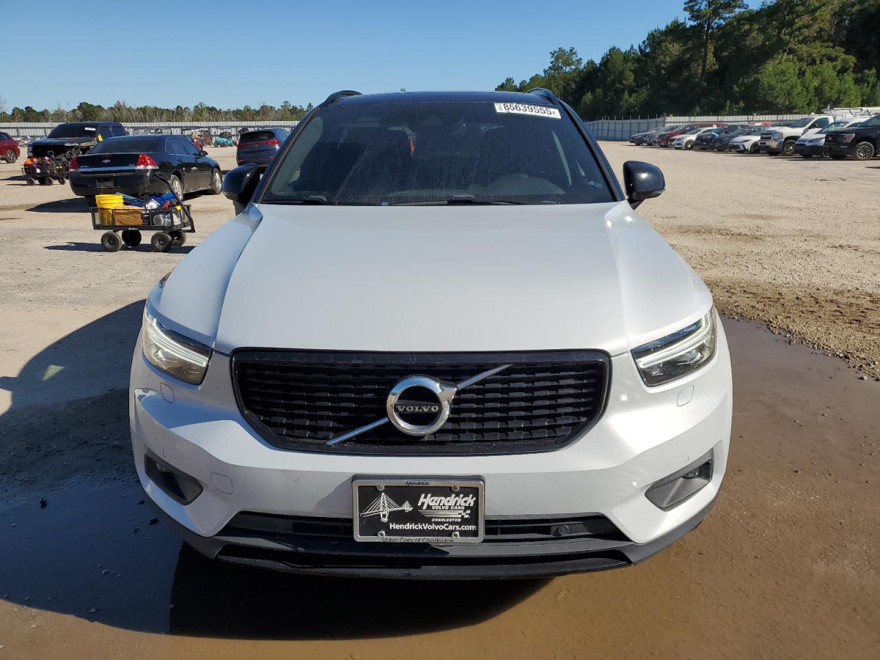 Автомобиль VOLVO XC40 T5 R-DESIGN 2022 | GrandCar Автомобиль VOLVO XC40 T5 R-DESIGN 2022 | GrandCar