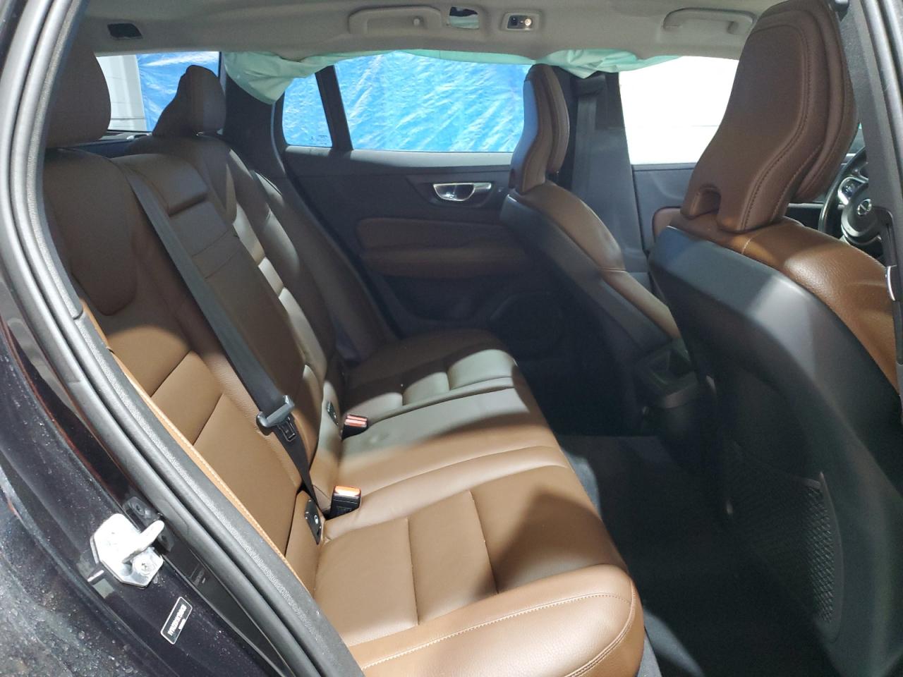 Автомобіль VOLVO V60 T6 MOMENTUM 2019 | GrandCar Автомобіль VOLVO V60 T6 MOMENTUM 2019 | GrandCar