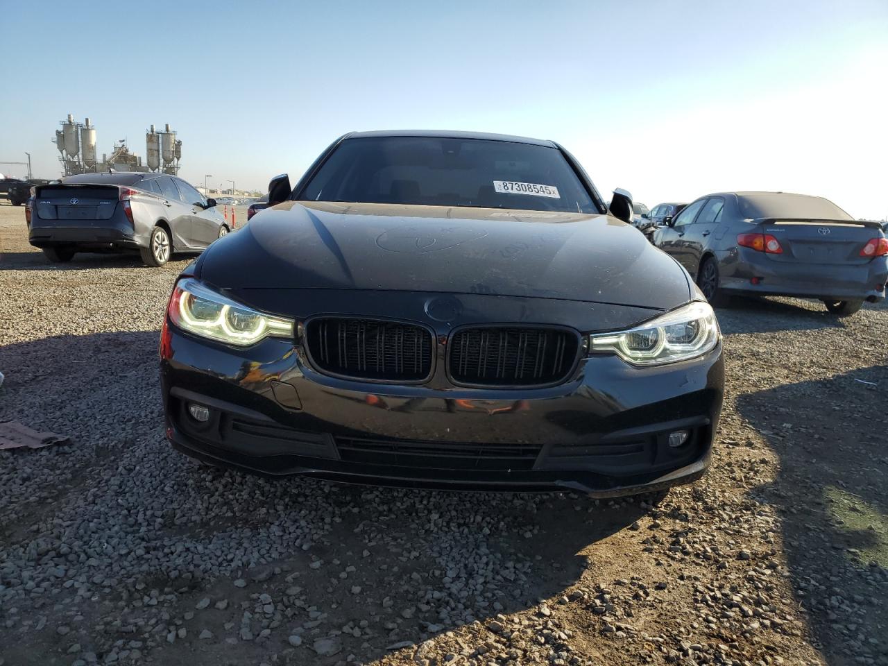 Автомобиль BMW 320 XI 2018 | GrandCar Автомобиль BMW 320 XI 2018 | GrandCar