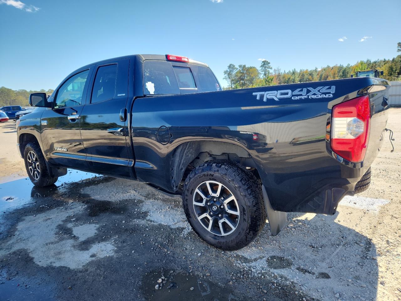 Автомобиль TOYOTA TUNDRA DOUBLE CAB LIMITED 2017 | GrandCar Автомобиль TOYOTA TUNDRA DOUBLE CAB LIMITED 2017 | GrandCar