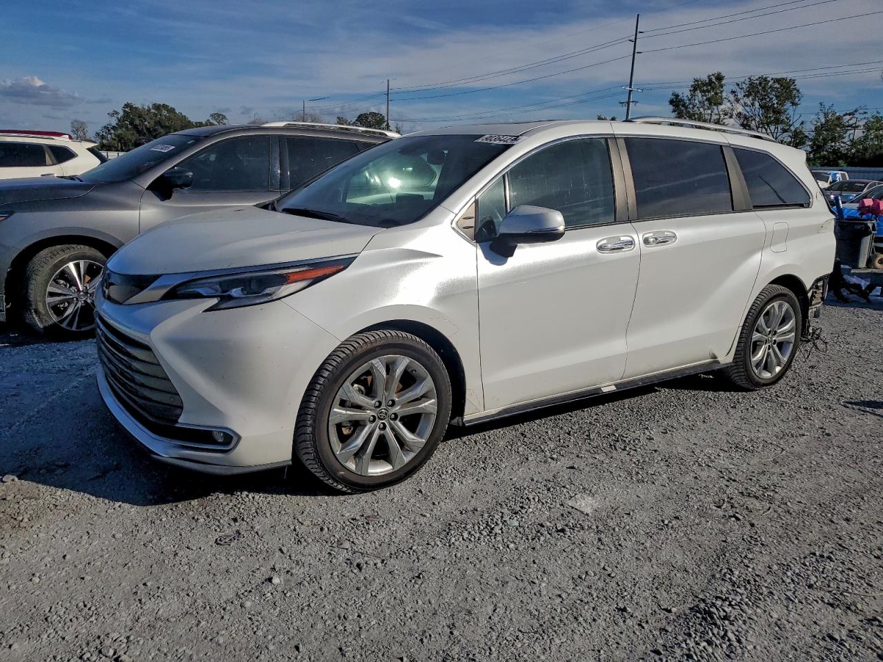 Автомобіль TOYOTA SIENNA LIMITED 2022 | GrandCar