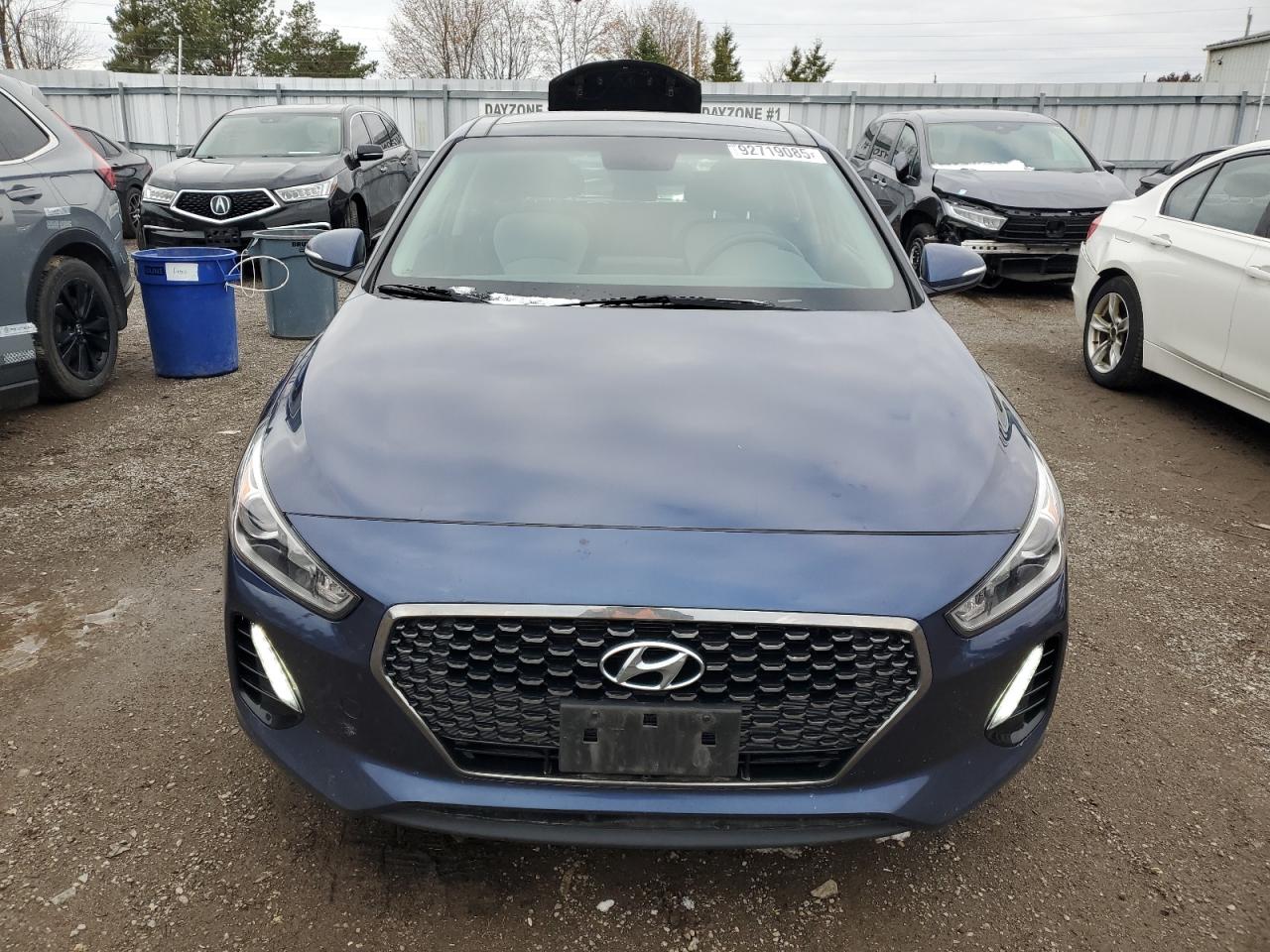 Автомобиль HYUNDAI ELANTRA GT 2018 | GrandCar Автомобиль HYUNDAI ELANTRA GT 2018 | GrandCar