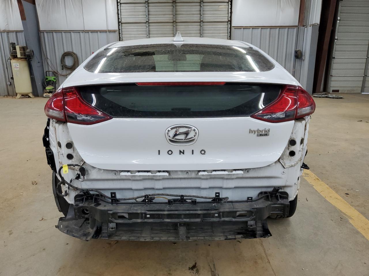Автомобиль HYUNDAI IONIQ BLUE 2019 | GrandCar Автомобиль HYUNDAI IONIQ BLUE 2019 | GrandCar