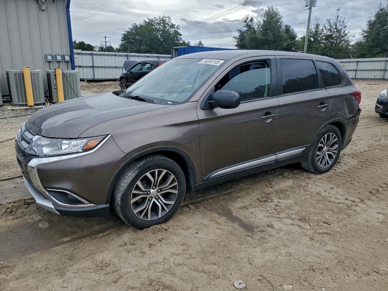 Автомобиль MITSUBISHI OUTLANDER ES 2018 | GrandCar