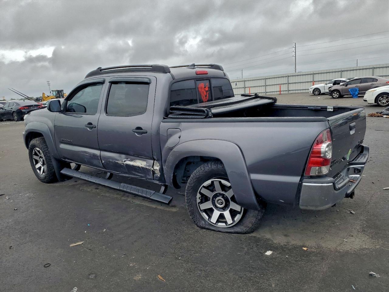 Автомобіль TOYOTA TACOMA DOUBLE CAB PRERUNNER 2015 | GrandCar Автомобіль TOYOTA TACOMA DOUBLE CAB PRERUNNER 2015 | GrandCar