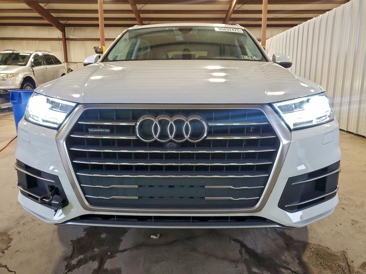 Автомобиль AUDI Q7 PREMIUM PLUS 2018 | GrandCar Автомобиль AUDI Q7 PREMIUM PLUS 2018 | GrandCar