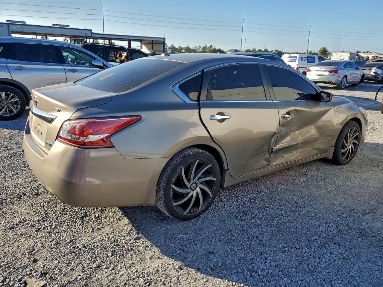 Автомобиль NISSAN ALTIMA 2013 | GrandCar Автомобиль NISSAN ALTIMA 2013 | GrandCar