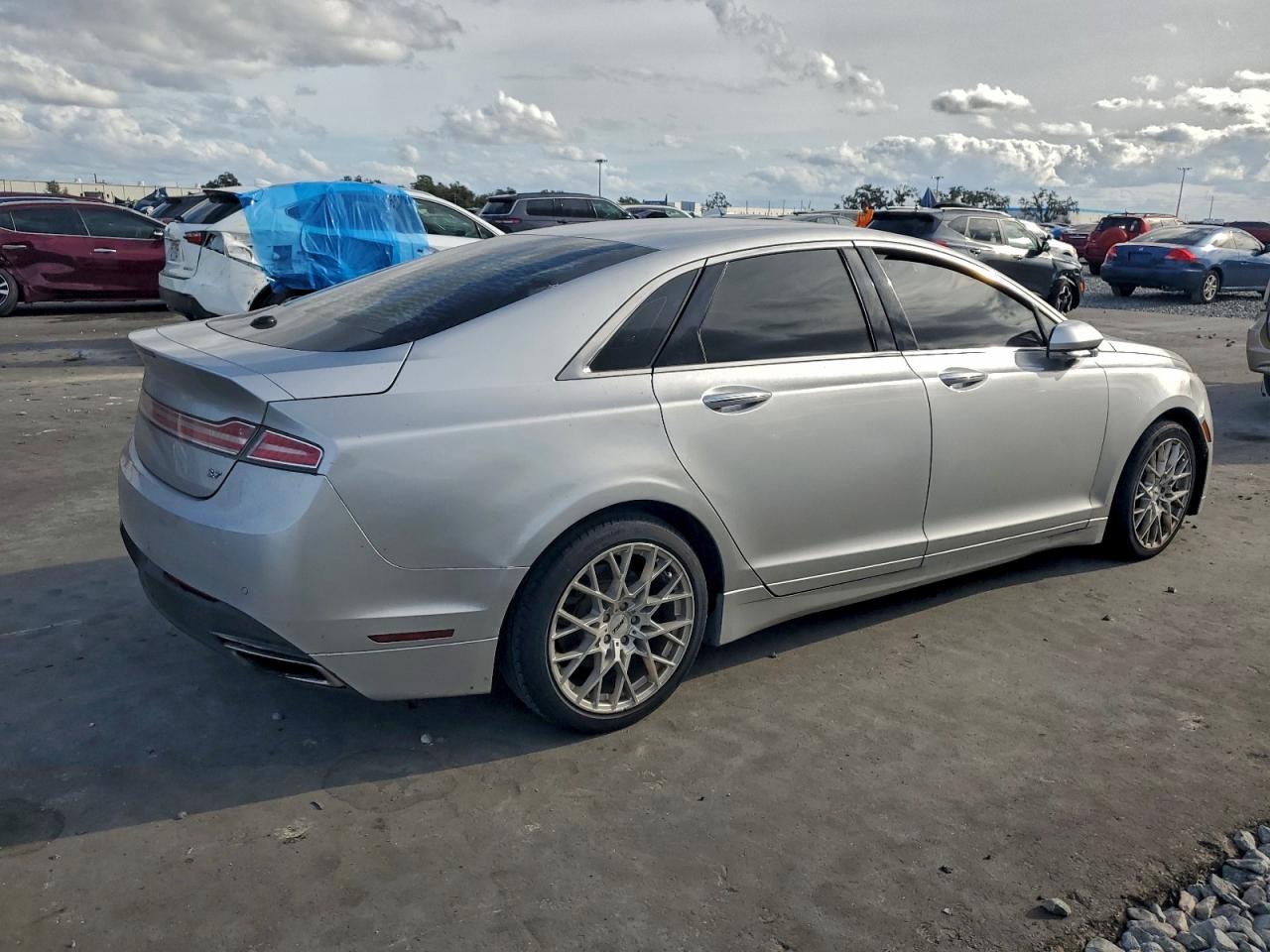 Автомобиль LINCOLN MKZ 2016 | GrandCar Автомобиль LINCOLN MKZ 2016 | GrandCar