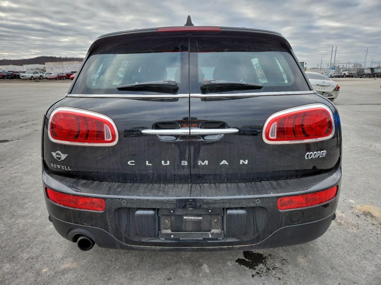 Автомобиль MINI COOPER CLUBMAN 2017 | GrandCar Автомобиль MINI COOPER CLUBMAN 2017 | GrandCar