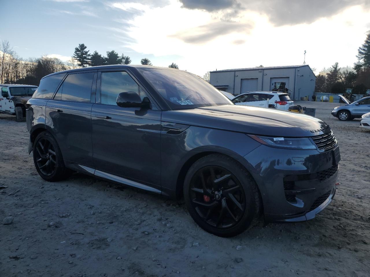 Автомобиль LAND ROVER RANGE ROVER SPORT DYNAMIC SE 2023 | GrandCar Автомобиль LAND ROVER RANGE ROVER SPORT DYNAMIC SE 2023 | GrandCar