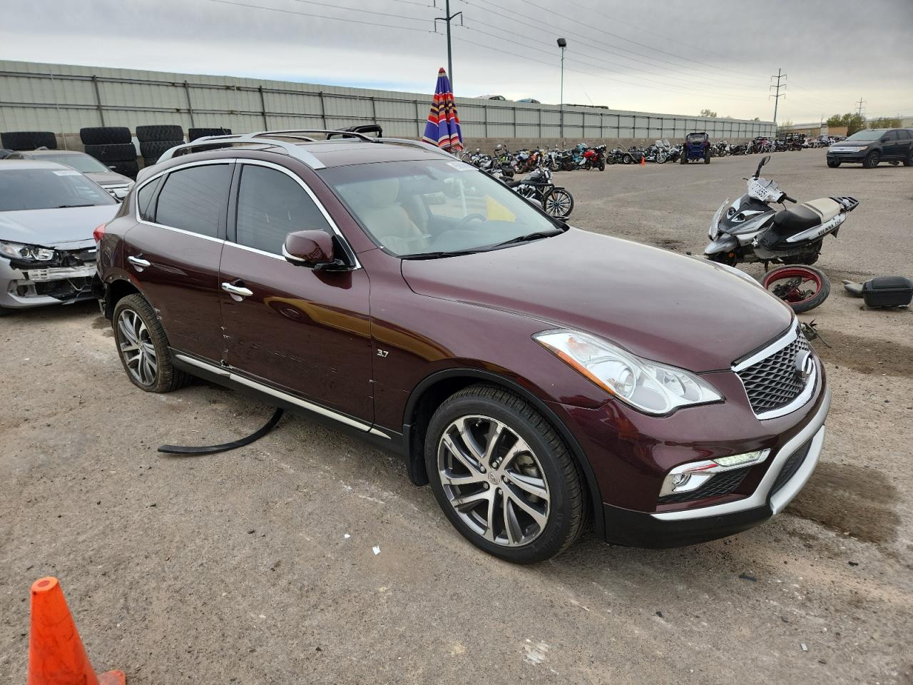 Автомобіль INFINITI QX50 2017 | GrandCar Автомобіль INFINITI QX50 2017 | GrandCar