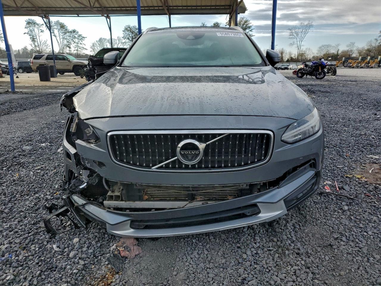Автомобіль VOLVO V90 CROSS COUNTRY T5 MOMENTUM 2018 | GrandCar Автомобіль VOLVO V90 CROSS COUNTRY T5 MOMENTUM 2018 | GrandCar
