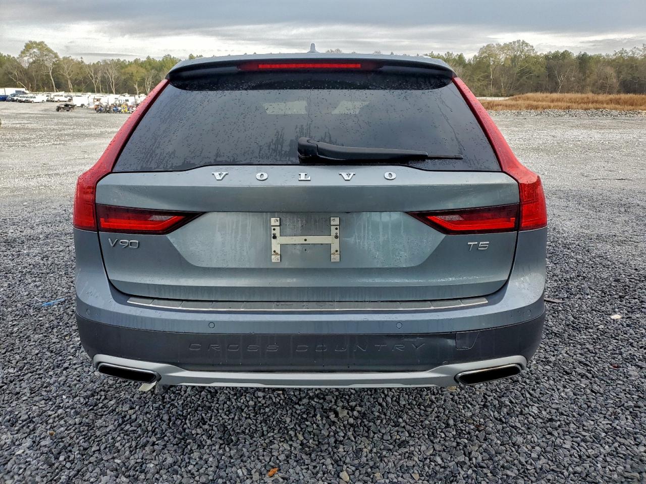 Автомобіль VOLVO V90 CROSS COUNTRY T5 MOMENTUM 2018 | GrandCar Автомобіль VOLVO V90 CROSS COUNTRY T5 MOMENTUM 2018 | GrandCar