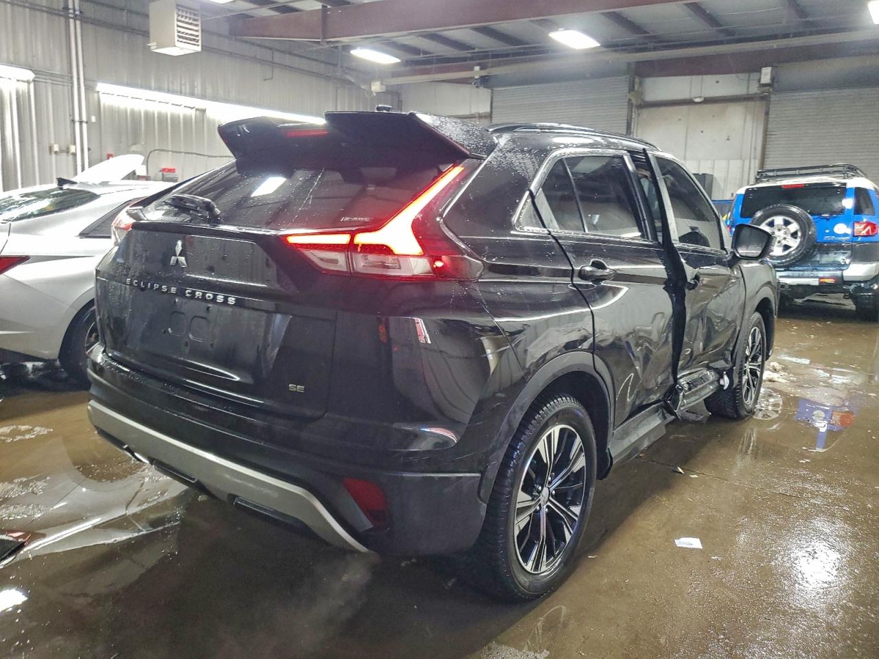 Автомобиль MITSUBISHI ECLIPSE CROSS SE 2022 | GrandCar Автомобиль MITSUBISHI ECLIPSE CROSS SE 2022 | GrandCar