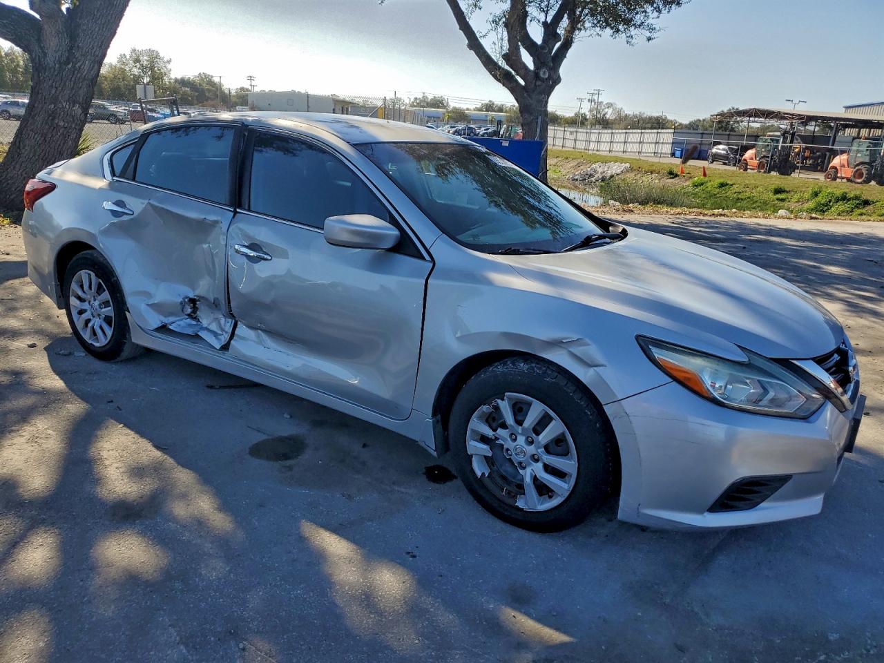 Автомобиль NISSAN ALTIMA 2.5 2018 | GrandCar Автомобиль NISSAN ALTIMA 2.5 2018 | GrandCar