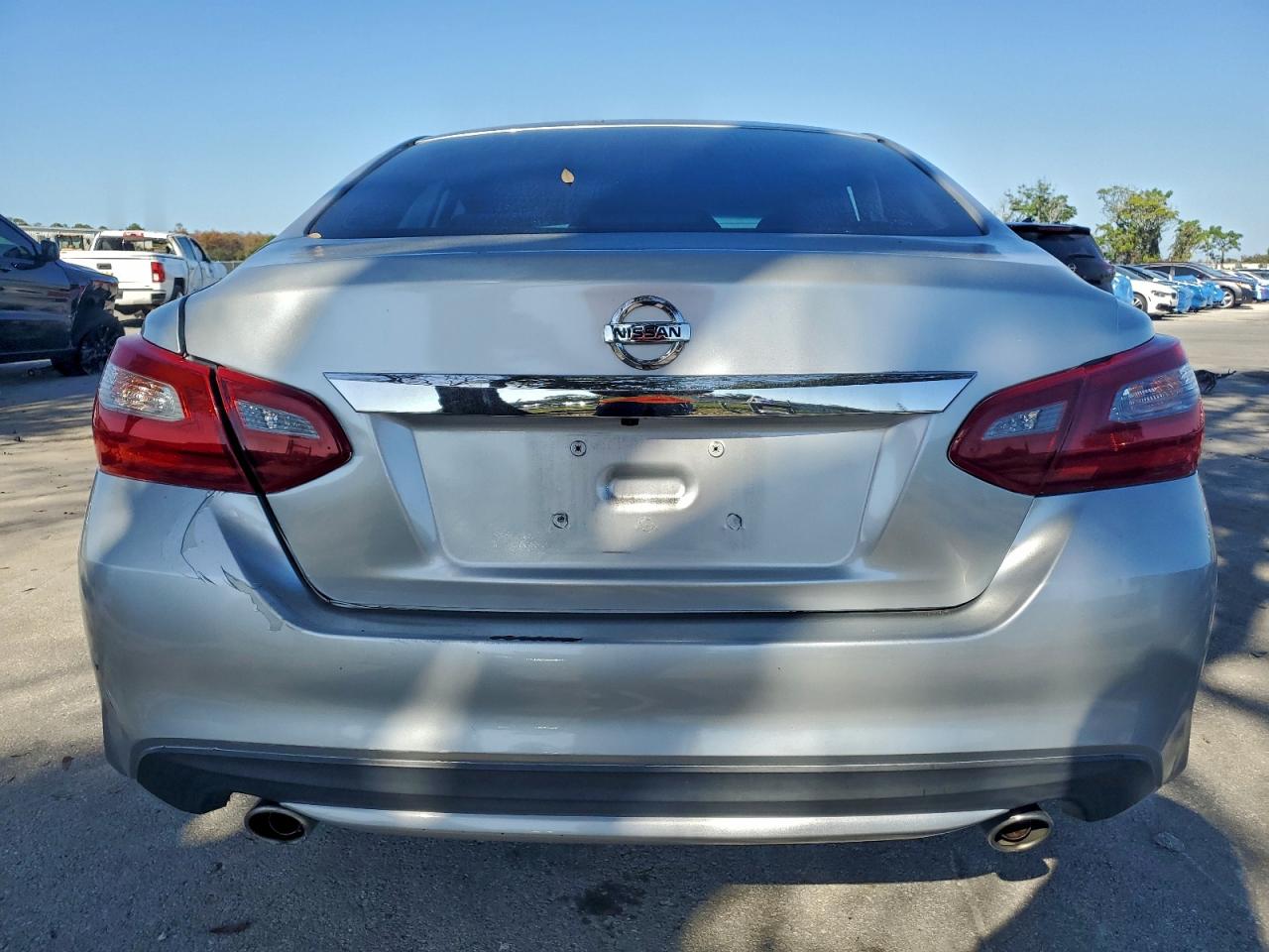 Автомобиль NISSAN ALTIMA 2.5 2018 | GrandCar Автомобиль NISSAN ALTIMA 2.5 2018 | GrandCar