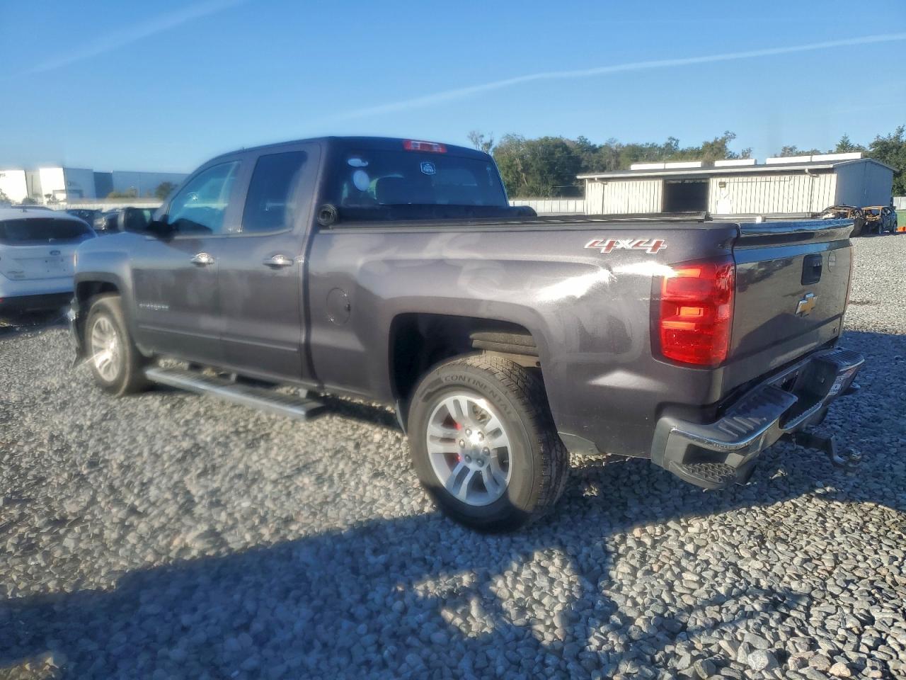 Автомобиль CHEVROLET SILVERADO K1500 LT 2015 | GrandCar Автомобиль CHEVROLET SILVERADO K1500 LT 2015 | GrandCar