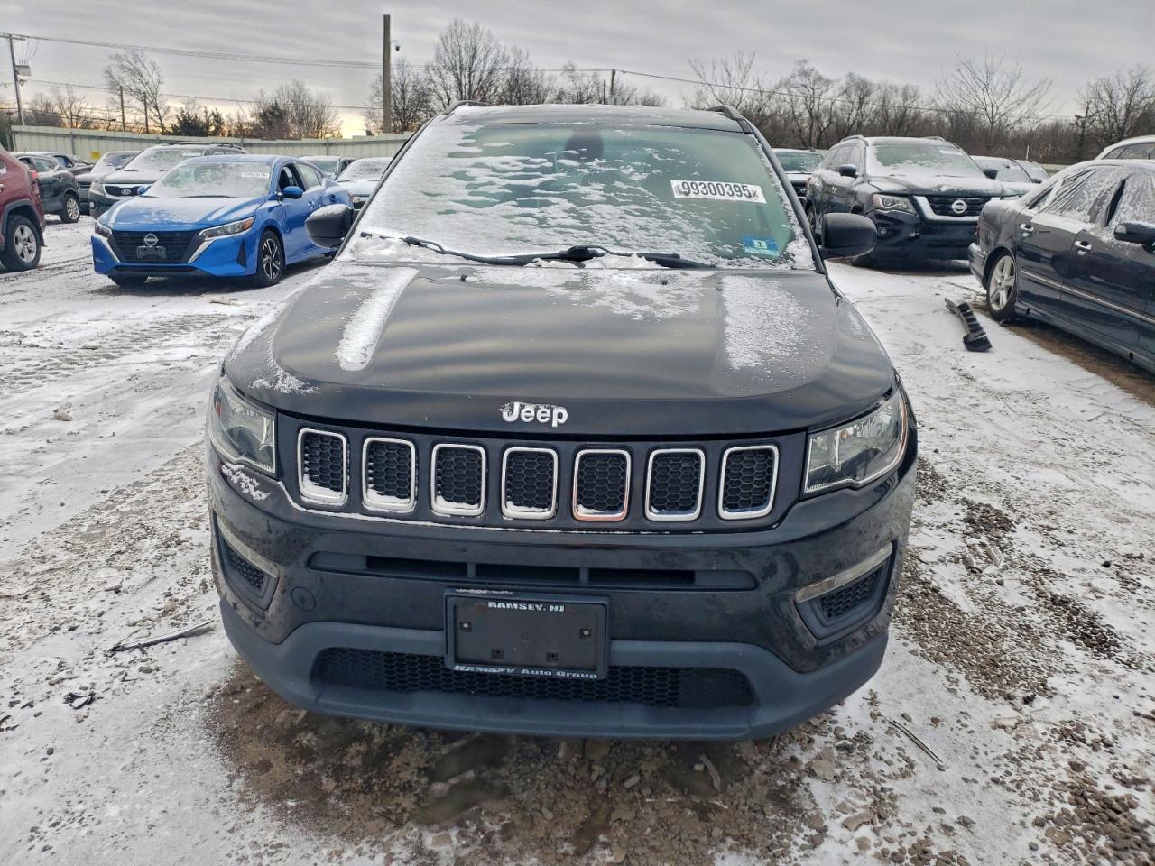 Автомобіль JEEP COMPASS SPORT 2018 | GrandCar Автомобіль JEEP COMPASS SPORT 2018 | GrandCar