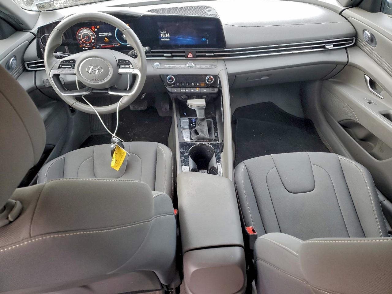 Автомобиль HYUNDAI ELANTRA SEL 2023 | GrandCar Автомобиль HYUNDAI ELANTRA SEL 2023 | GrandCar