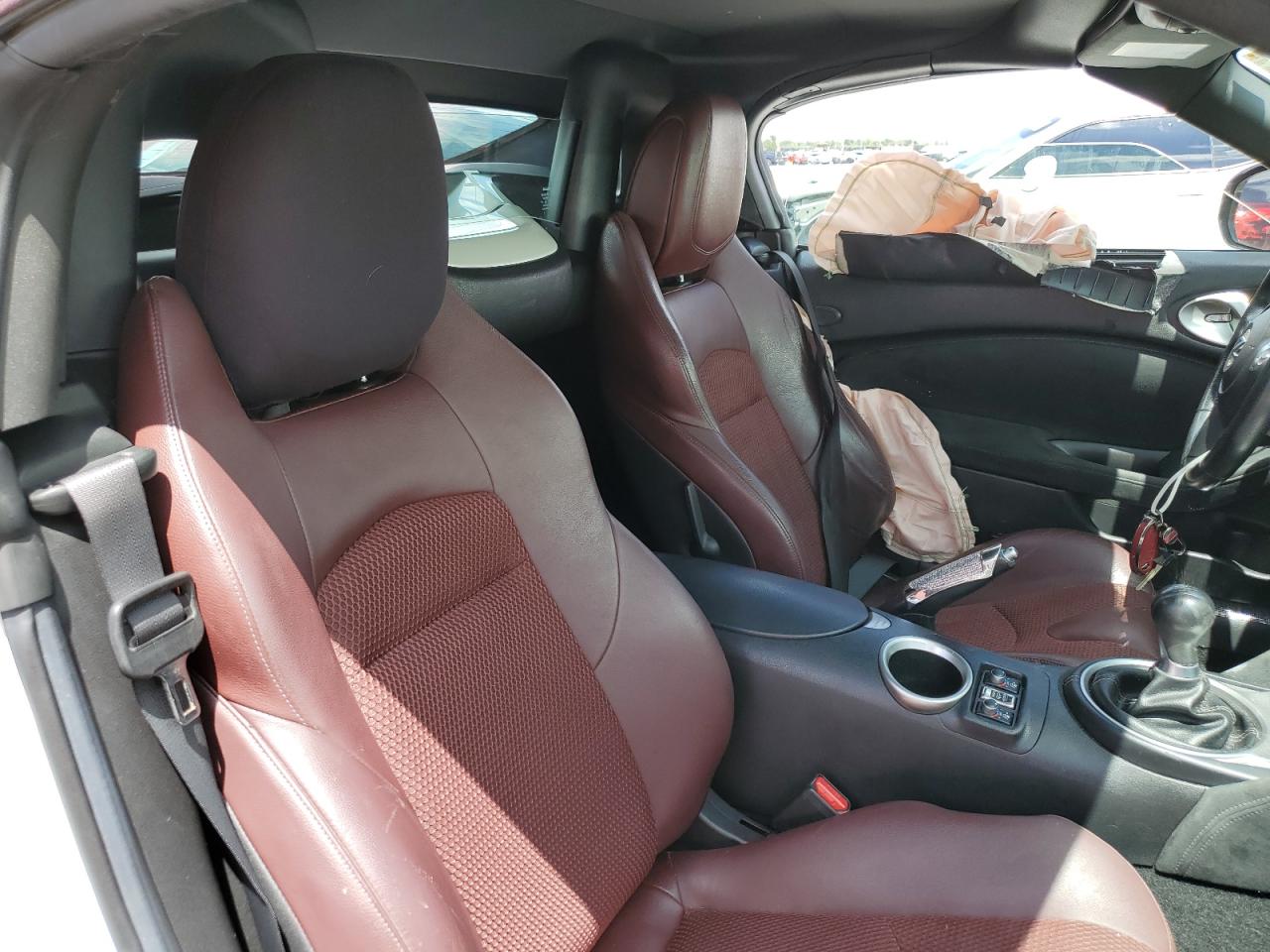 Автомобиль NISSAN 370Z BASE 2015 | GrandCar Автомобиль NISSAN 370Z BASE 2015 | GrandCar