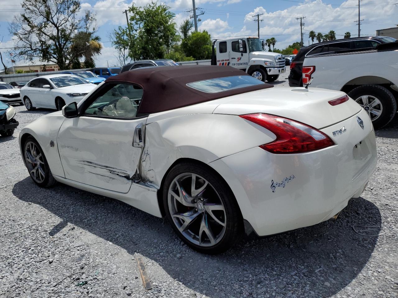 Автомобиль NISSAN 370Z BASE 2015 | GrandCar Автомобиль NISSAN 370Z BASE 2015 | GrandCar