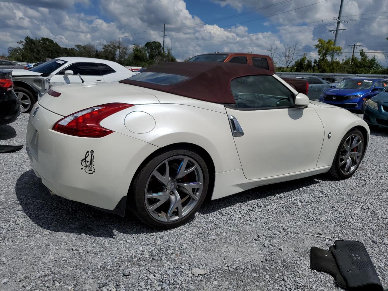Автомобиль NISSAN 370Z BASE 2015 | GrandCar Автомобиль NISSAN 370Z BASE 2015 | GrandCar
