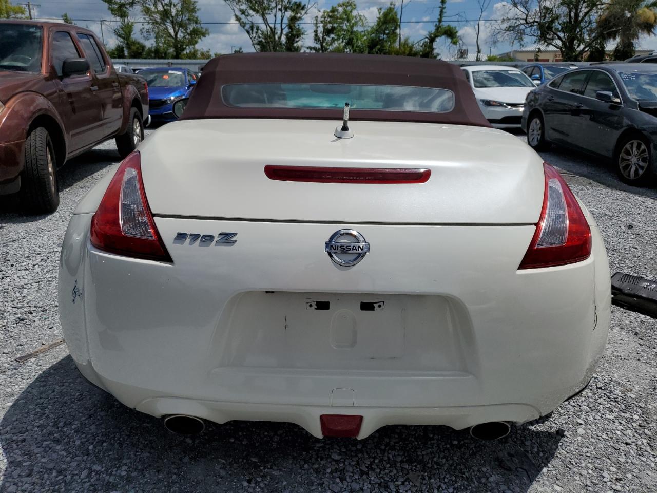 Автомобиль NISSAN 370Z BASE 2015 | GrandCar Автомобиль NISSAN 370Z BASE 2015 | GrandCar