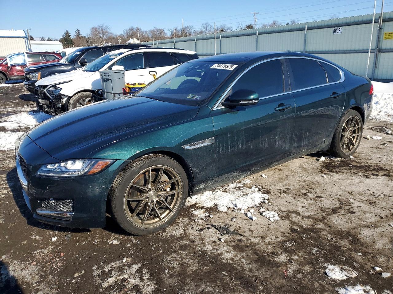 Автомобиль JAGUAR XF PRESTIGE 2016 | GrandCar