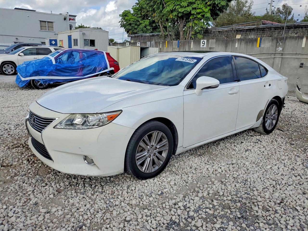 Автомобиль LEXUS ES 350 BASE 2015 | GrandCar