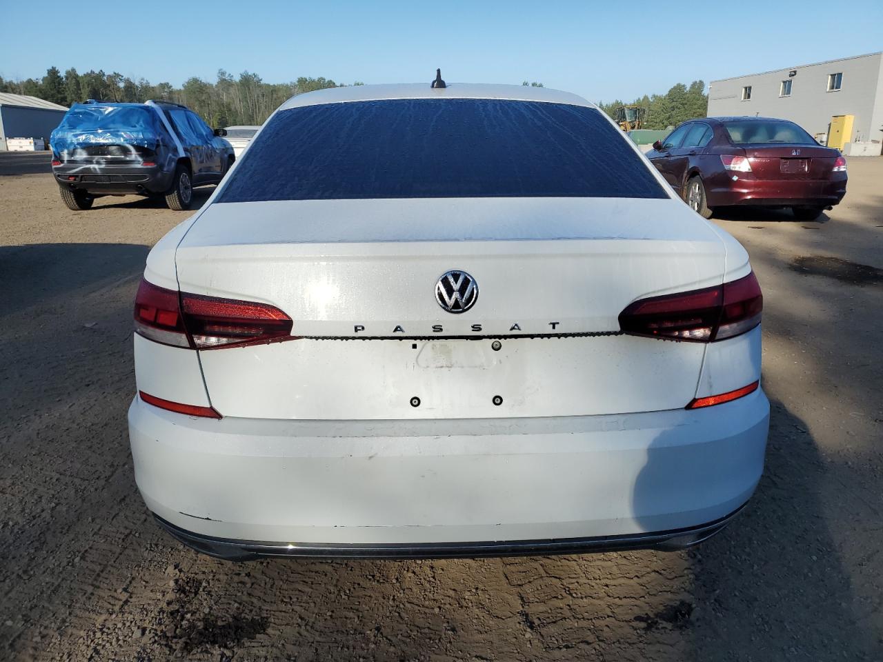 Автомобиль VOLKSWAGEN PASSAT HIGHLINE 2021 | GrandCar Автомобиль VOLKSWAGEN PASSAT HIGHLINE 2021 | GrandCar