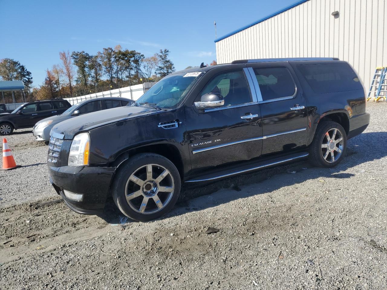 Автомобиль CADILLAC ESCALADE ESV LUXURY 2013 | GrandCar