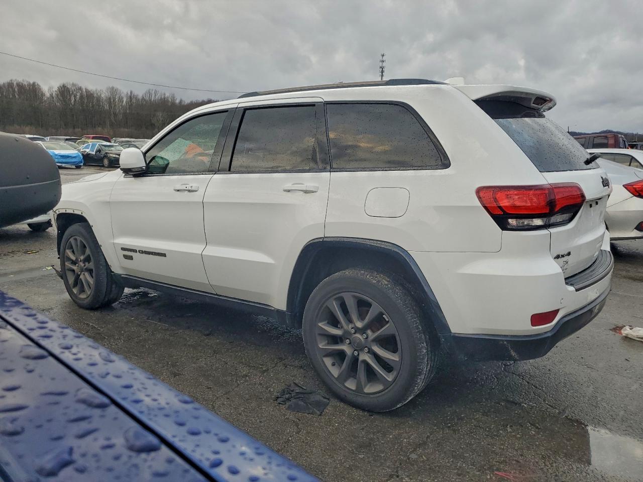 Автомобіль JEEP GRAND CHEROKEE LIMITED 2016 | GrandCar Автомобіль JEEP GRAND CHEROKEE LIMITED 2016 | GrandCar