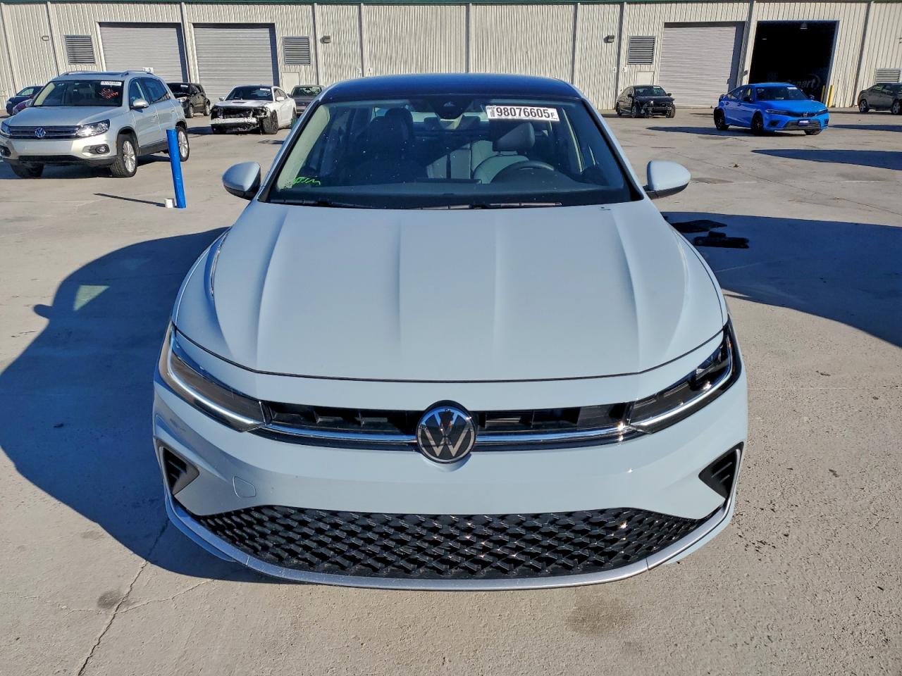 Автомобиль VOLKSWAGEN JETTA SE 2025 | GrandCar Автомобиль VOLKSWAGEN JETTA SE 2025 | GrandCar
