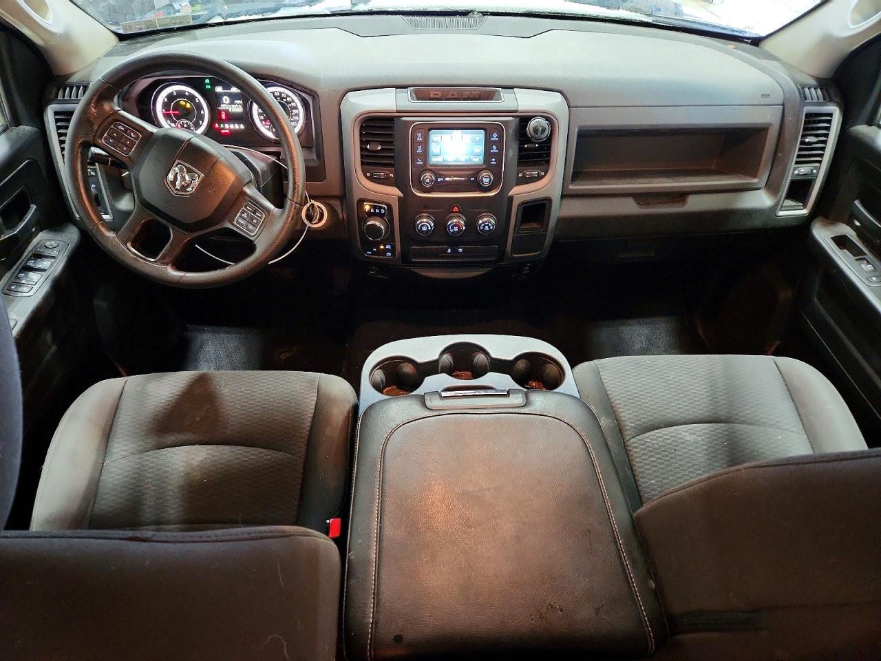 Автомобиль RAM 1500 CLASSIC TRADESMAN 2019 | GrandCar Автомобиль RAM 1500 CLASSIC TRADESMAN 2019 | GrandCar