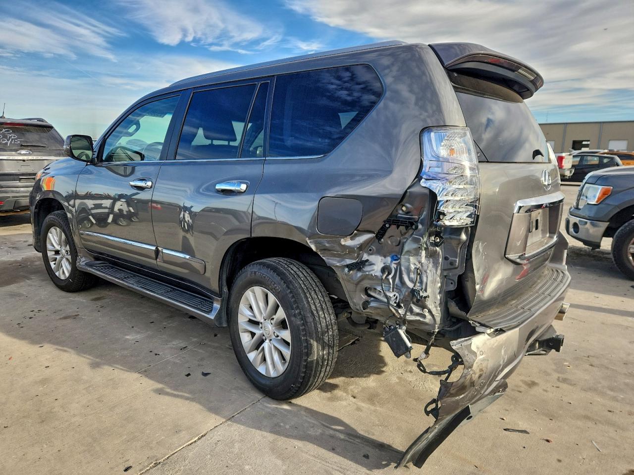 Автомобиль LEXUS GX 460 2014 | GrandCar Автомобиль LEXUS GX 460 2014 | GrandCar