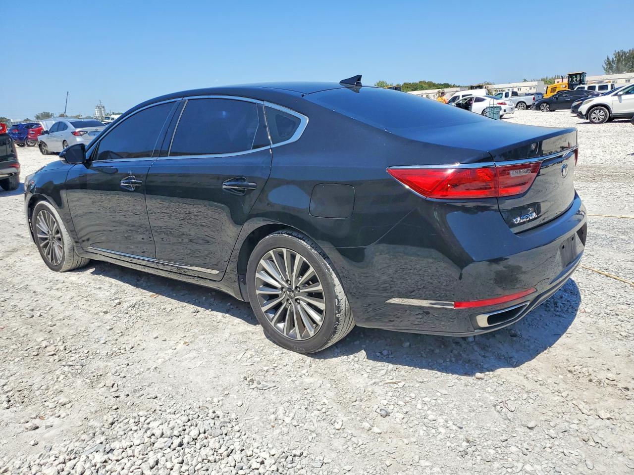 Автомобиль KIA CADENZA PREMIUM 2017 | GrandCar Автомобиль KIA CADENZA PREMIUM 2017 | GrandCar