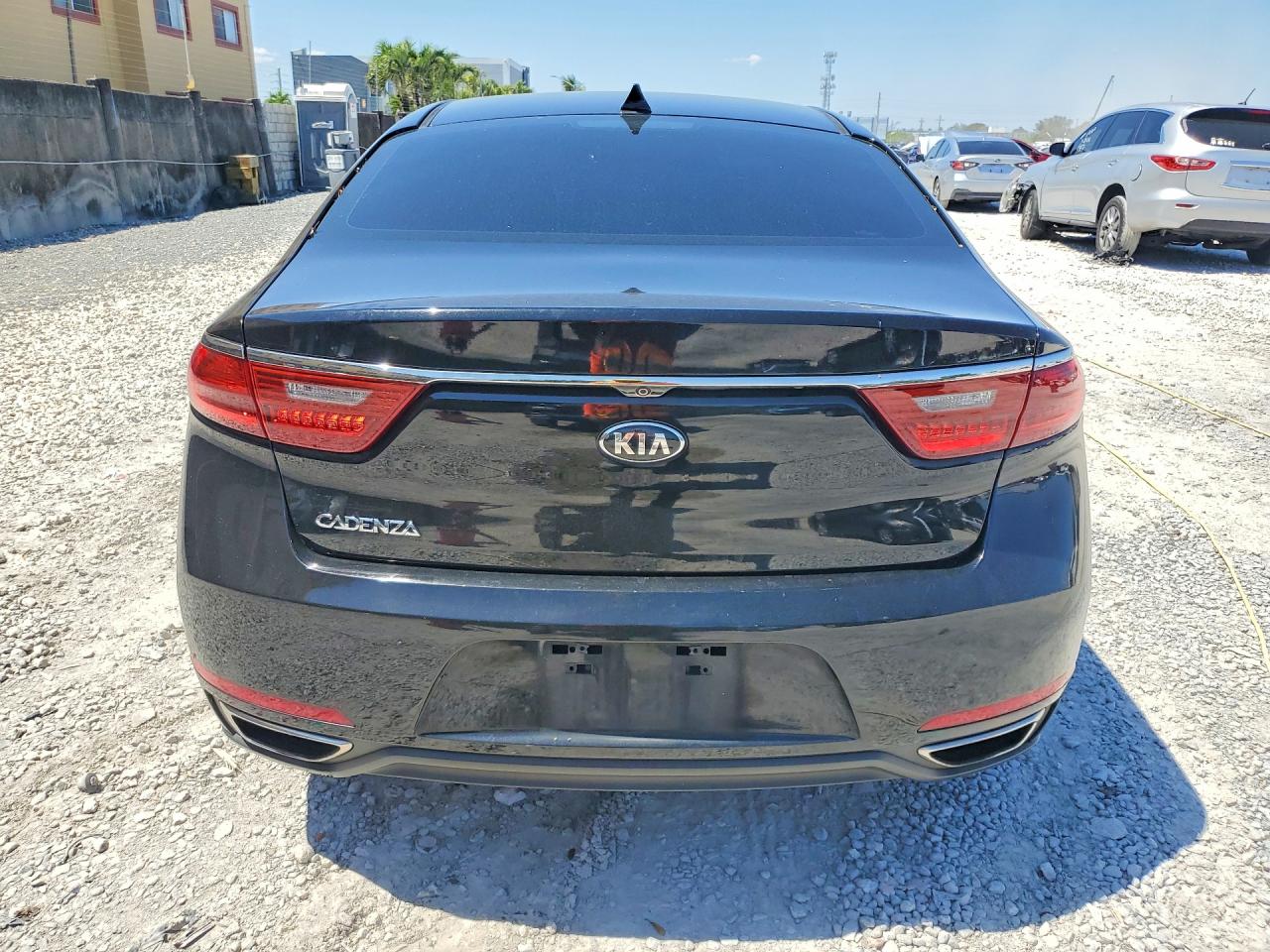 Автомобиль KIA CADENZA PREMIUM 2017 | GrandCar Автомобиль KIA CADENZA PREMIUM 2017 | GrandCar