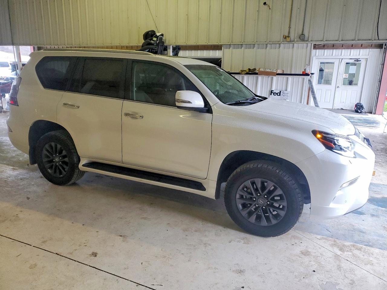 Автомобіль LEXUS GX 460 PREMIUM 2020 | GrandCar Автомобіль LEXUS GX 460 PREMIUM 2020 | GrandCar