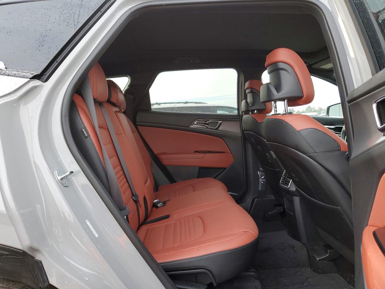 Автомобиль KIA SPORTAGE SX PRESTIGE 2025 | GrandCar Автомобиль KIA SPORTAGE SX PRESTIGE 2025 | GrandCar