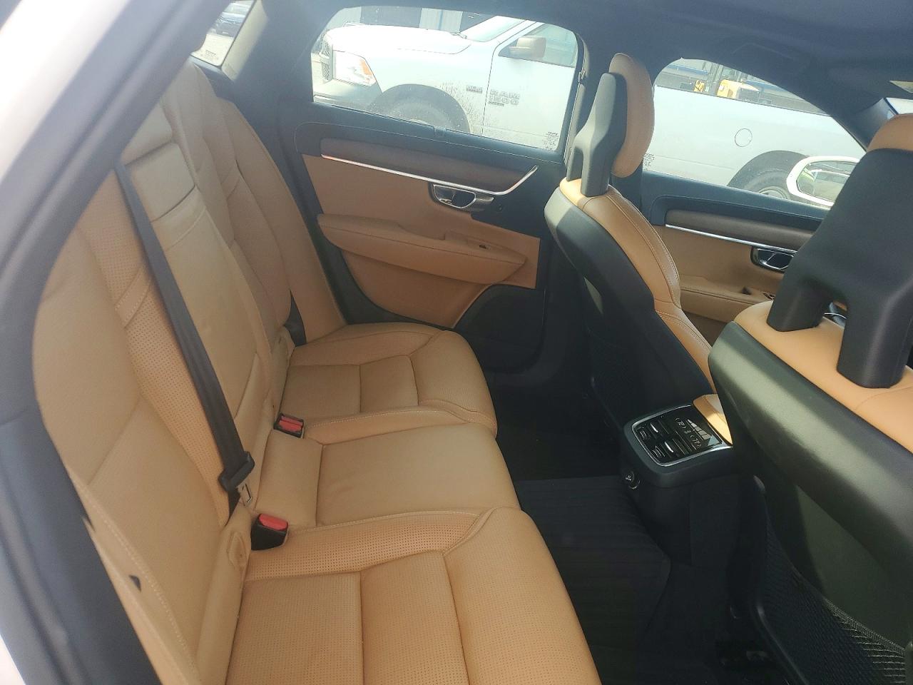 Автомобиль VOLVO S90 T6 INSCRIPTION 2017 | GrandCar Автомобиль VOLVO S90 T6 INSCRIPTION 2017 | GrandCar