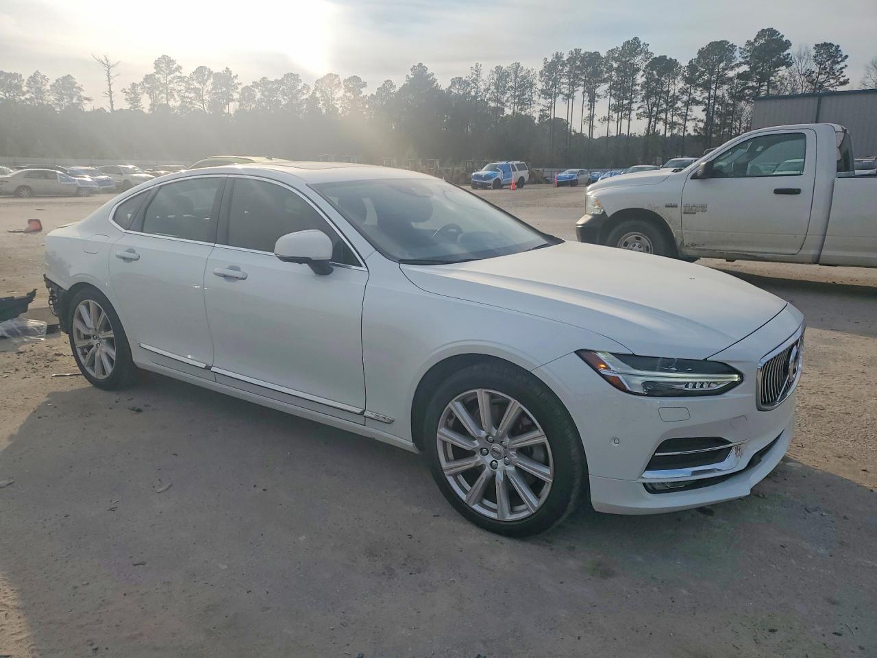 Автомобиль VOLVO S90 T6 INSCRIPTION 2017 | GrandCar Автомобиль VOLVO S90 T6 INSCRIPTION 2017 | GrandCar