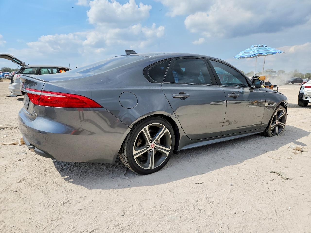 Автомобиль JAGUAR XF R — SPORT 2018 | GrandCar Автомобиль JAGUAR XF R — SPORT 2018 | GrandCar