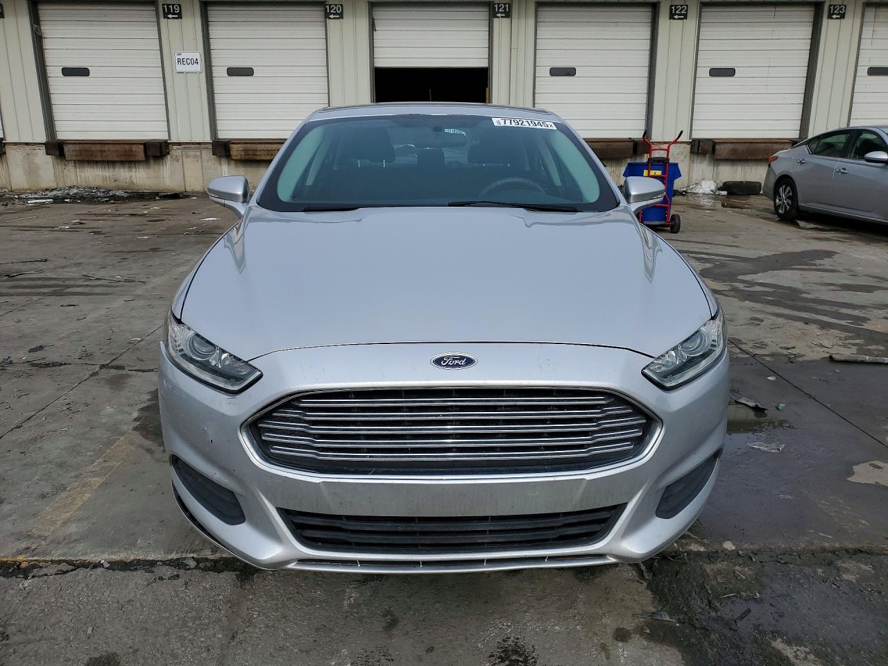 Автомобіль FORD FUSION SE HYBRID 2016 | GrandCar Автомобіль FORD FUSION SE HYBRID 2016 | GrandCar