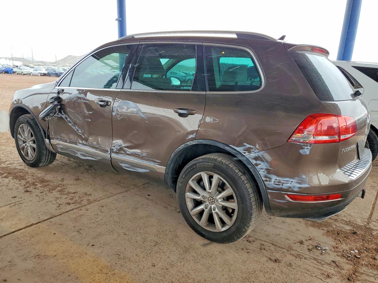 Автомобиль VOLKSWAGEN TOUAREG V6 TDI 2014 | GrandCar Автомобиль VOLKSWAGEN TOUAREG V6 TDI 2014 | GrandCar